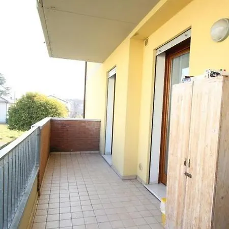 Christian Apartment *
