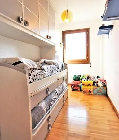 Christian Apartment *